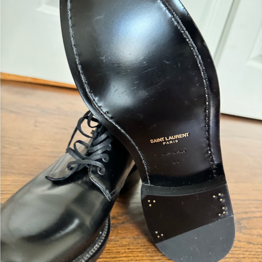 Yves Saint Laurent Sleek Black Men's Boots - Picture 5 of 5